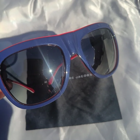 Marc By Marc Jacobs Red White Blue Sunglasses Small Unisex No Case - Picture 8 of 9